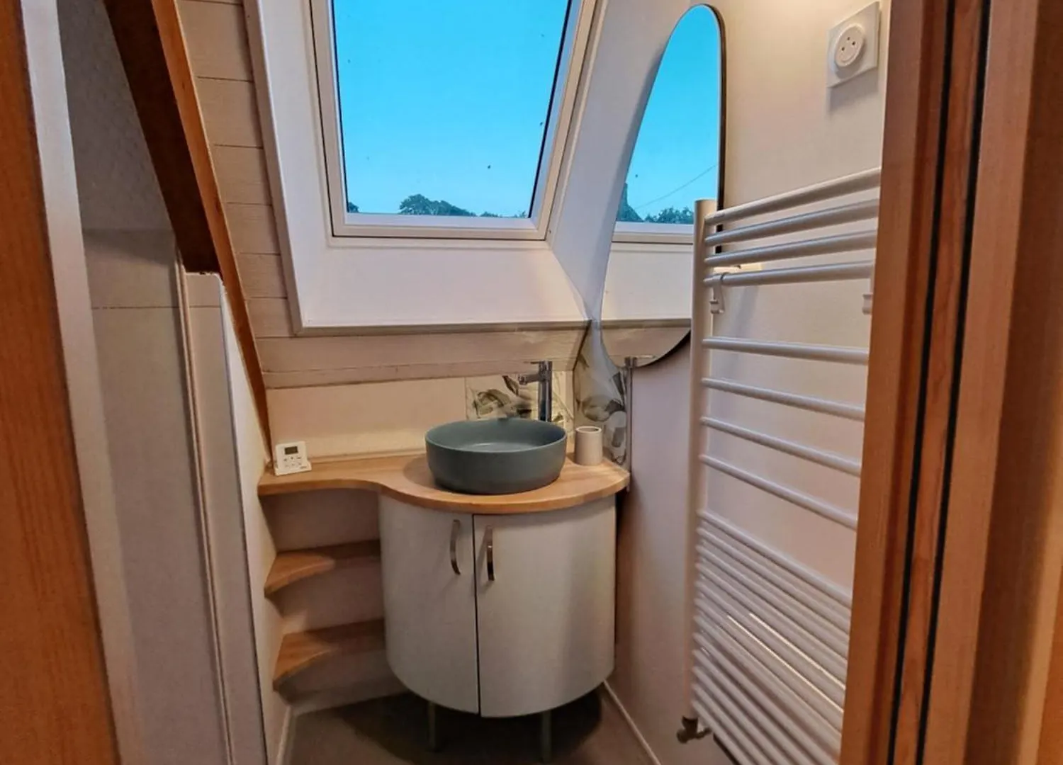 Eco Domaine Des Salamandres Crach 0*,  프랑스